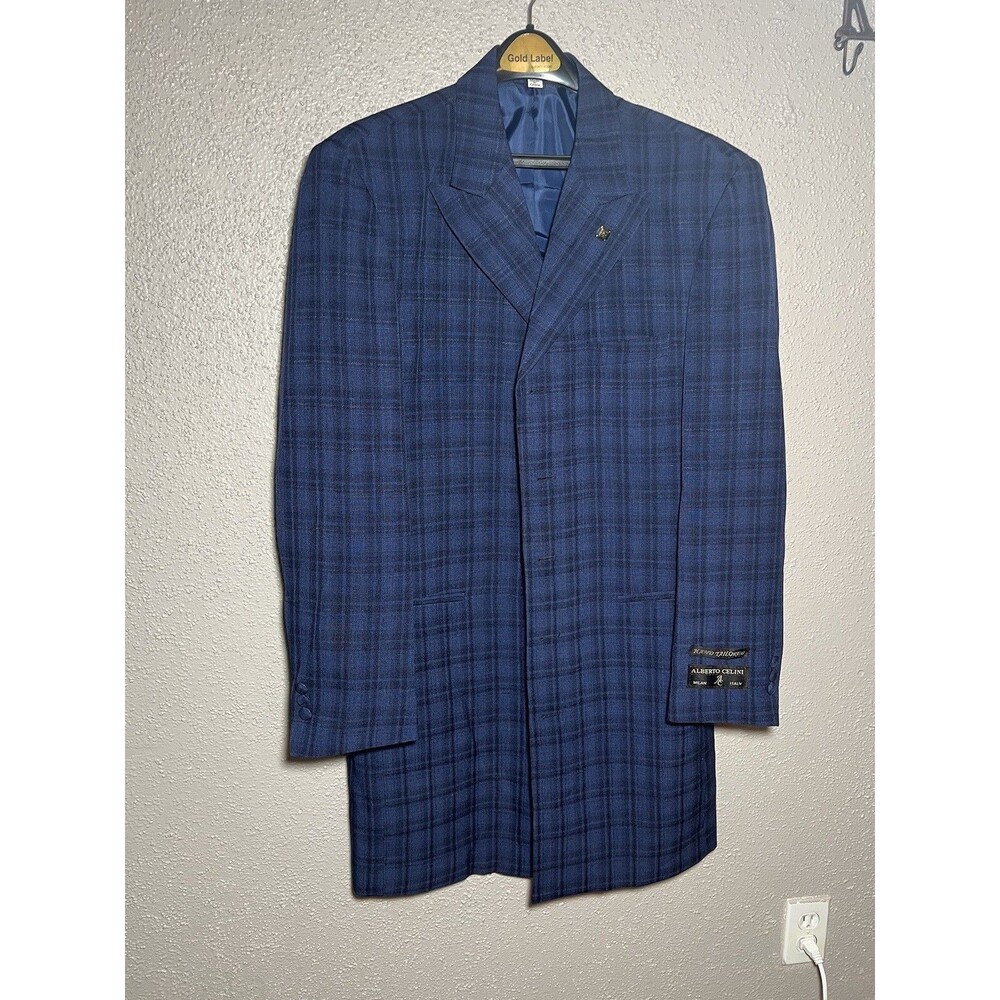 Alberto Celini Men's 4 Piece Jacket (38R),  Vest(38R), Pant(32R) and Shirt(M)